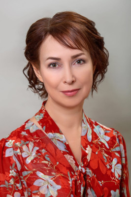 Музыкальный руководитель Калинина Елена Николаевна Музыкальный руководитель Калинина Елена Николаевна